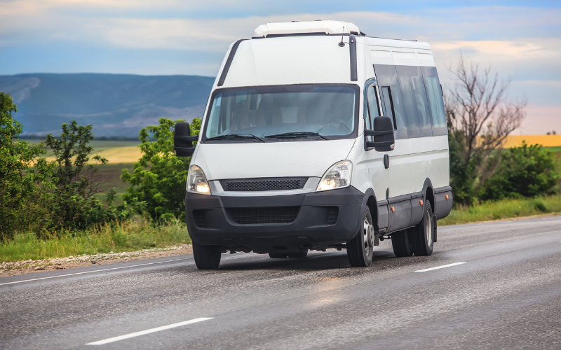 private-minibus-transfers-your-gateway-to-convenience-and-comfort-in-vancouver-800x500-1698487887.jpg